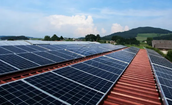 Soportes solares para techo: soluciones premium para proyectos fotovoltaicos industriales y comerciales
